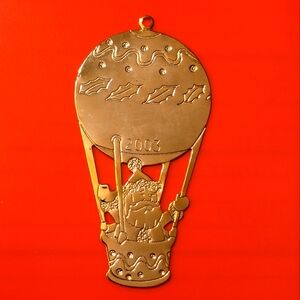 G. Duchin 2003 ornament. Made in the USA. VGUC. 3.75" x 2" weighs 1 oz.